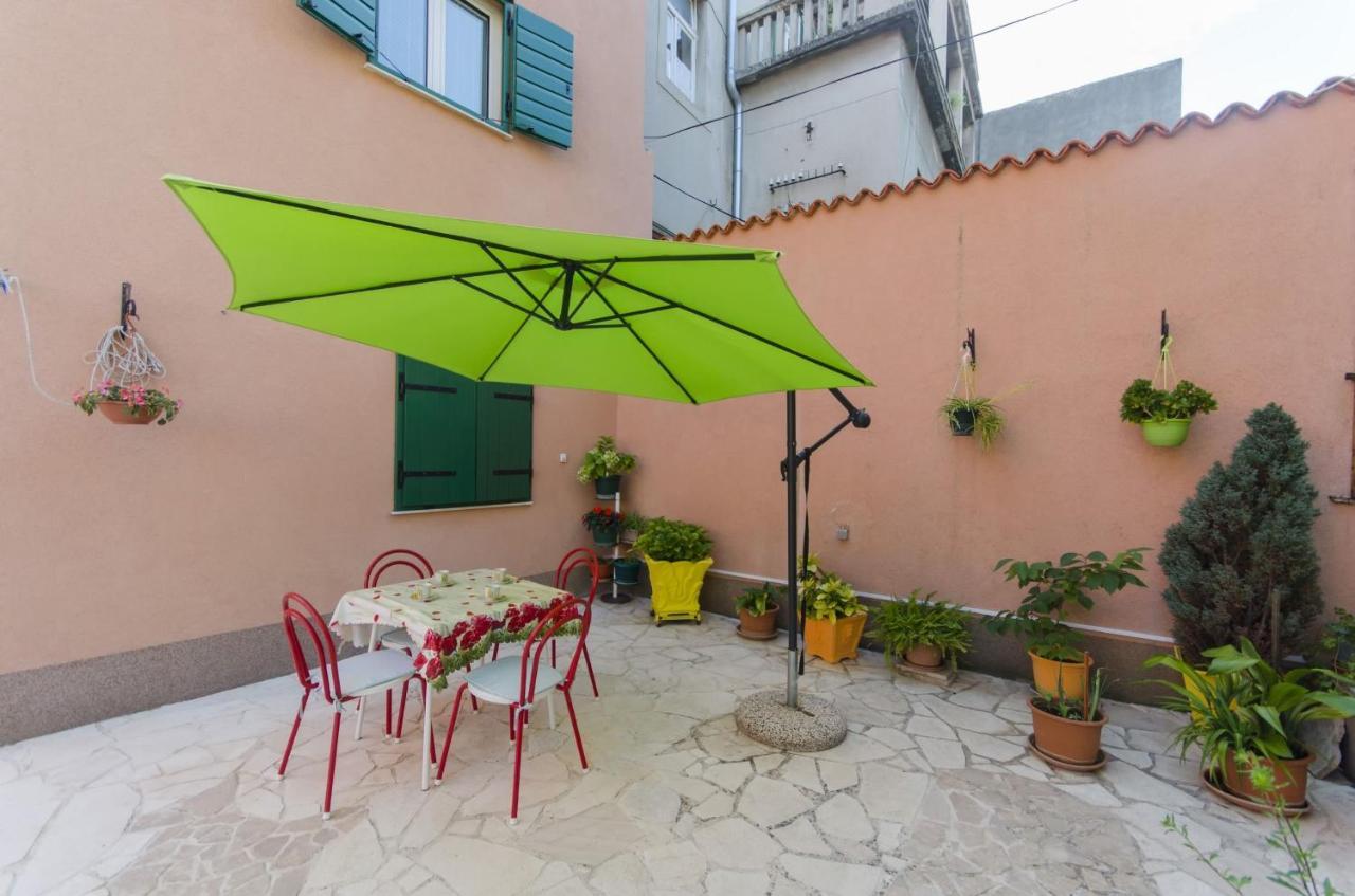 Holiday home House Poets Street In Old Sibenik